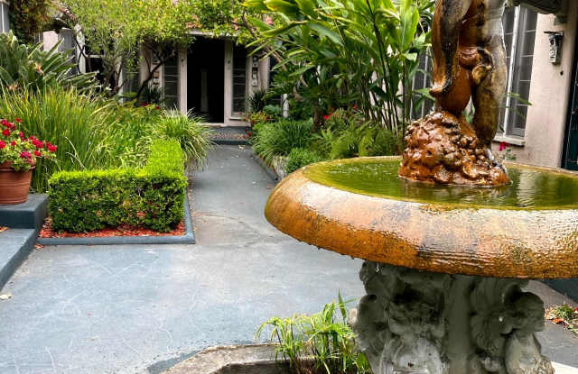 1002-1012½ N. Sweetzer Ave.