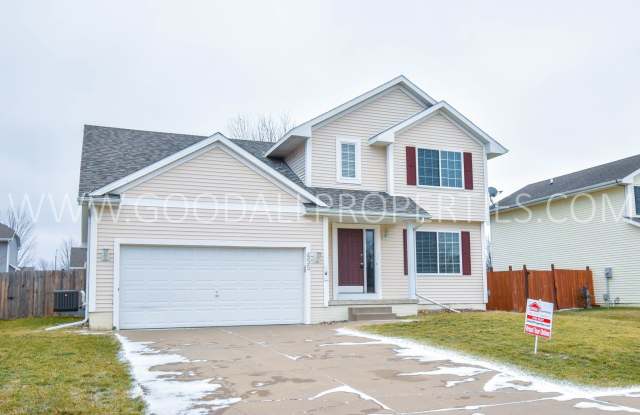 3 bedroom home with fenced in backyard in Waukee neighborhood