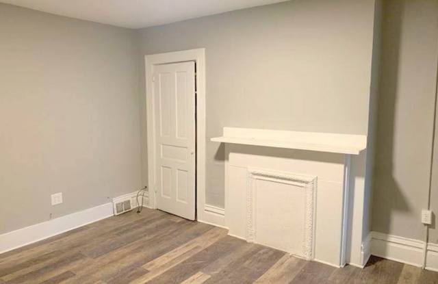 Amazing Fully Renovated 5 Bedroom (or 6)/ Two Bathroom House with Central Air and Back Yard - Close to Pitt Campus