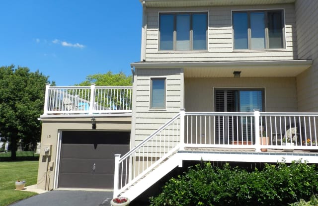 15 Meredith Court - 15 Meredith Court, Monmouth Beach, NJ 07750