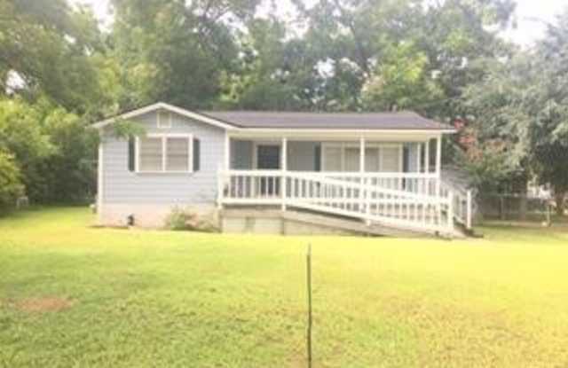 212 Randall - 212 Randall Street, Hahira, GA 31632