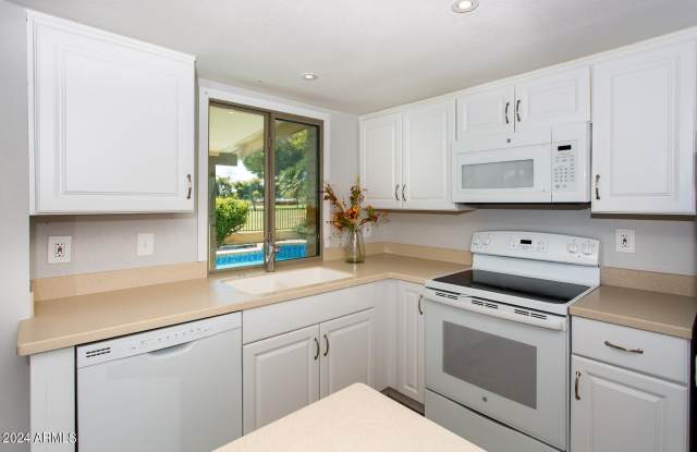 Photo of 7232 S LA ROSA Drive