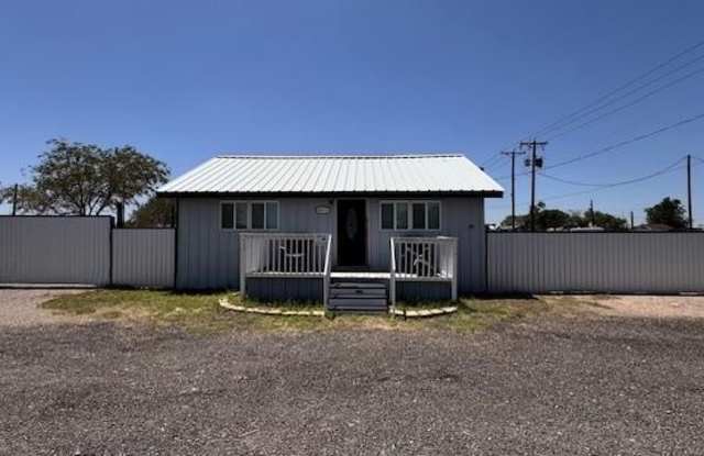 Photo of 6015 Golder Ave