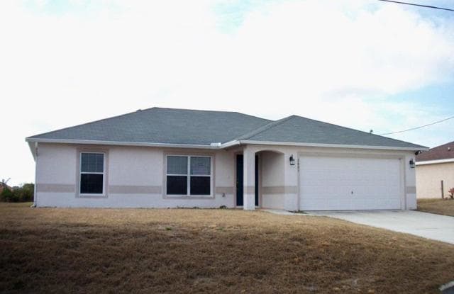 3118 37th St SW - 3118 37th Street Southwest, Lehigh Acres, FL 33976