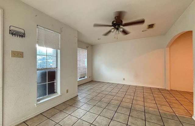 807 N Cleveland Avenue