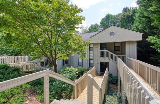 905 Abbey Circle - 905 Abbey Circle, Asheville, NC 28805