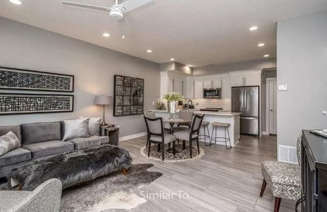 Beautiful 3BR 2.5ba Townhome in Waukee, IA