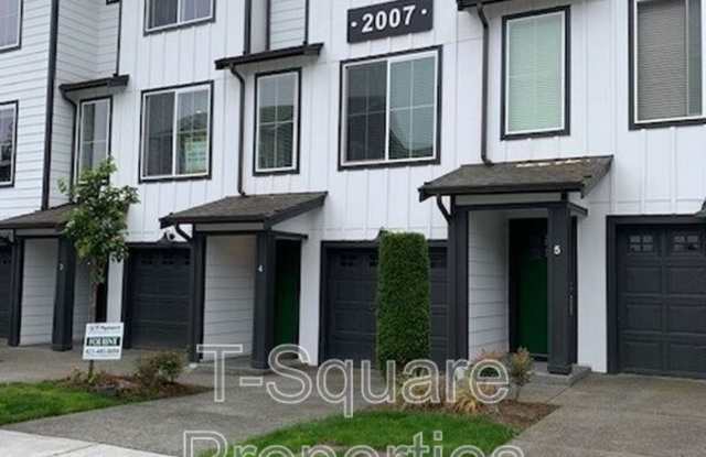 2007 101st Ave SE