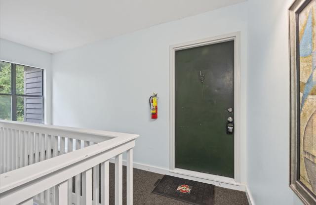 This beautifully maintained 2-bedroom, 2-bath 3rd Floor unit in Lake Wylie Woods is a Gem!