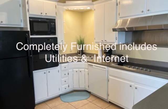 Photo of 105 S Mc Lemore Ave