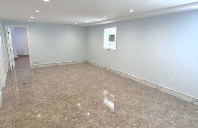 3620 N Lavergne Avenue