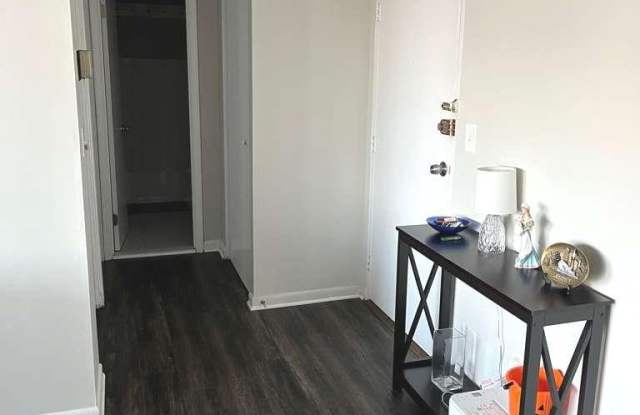 4410 OGLETHORPE Street unit: 201