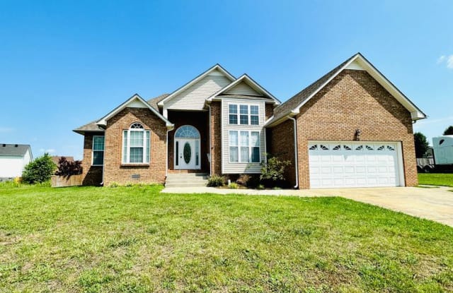 3216 Twelve Oaks Blvd - 3216 Twelve Oaks Boulevard, Clarksville, TN 37042