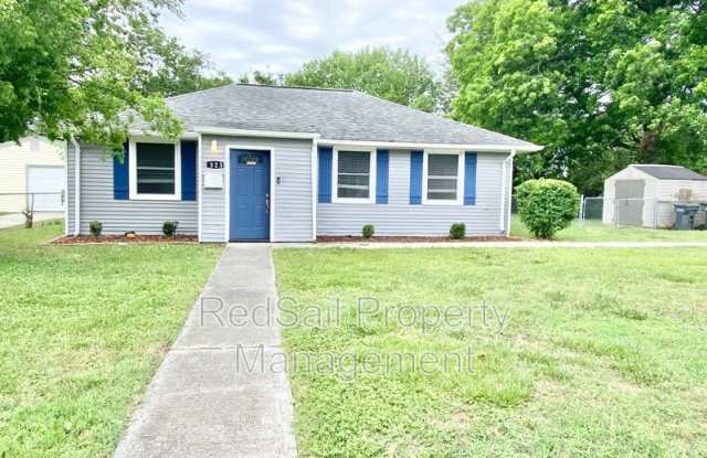 323 Roane Dr