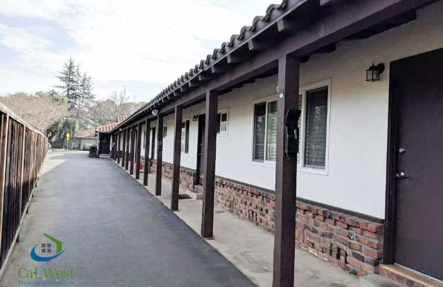 $2550 -  **COMING SOON** 1 Bd / 1 Ba Quiet Mountain View apartment in North Whisman Neighborhood