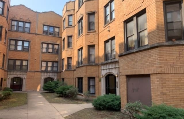 232 N Pine Ave 2 - 232 North Pine Avenue, Chicago, IL 60644