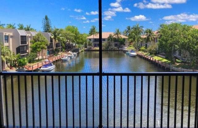 Photo of 6 Royal Palm Way