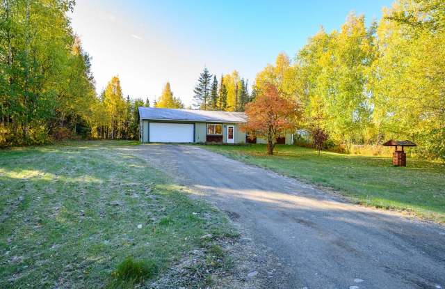 Photo of 3 BEDROOM | 2 BATHROOM | 2 CAR GARAGE | AIRSTRIP ACCESS