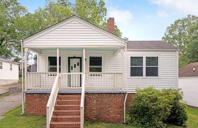 304 Dunstan Ave