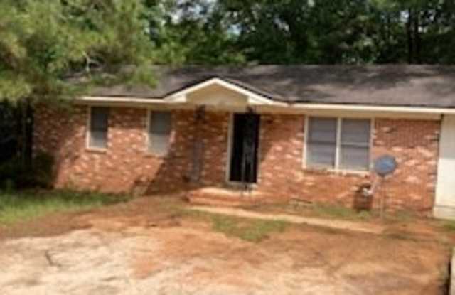 4137 Roman Dr
