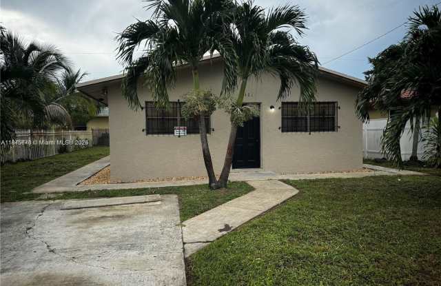 Photo of 2481 NW 13th Ct