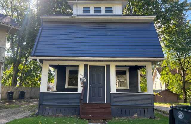 Photo of Bright, Spacious  Central — Minutes to Markets  Parks