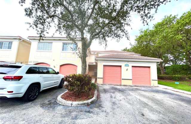 2490 Centergate Dr