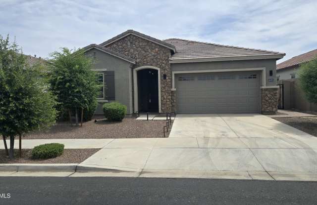 18351 W MERCER Lane