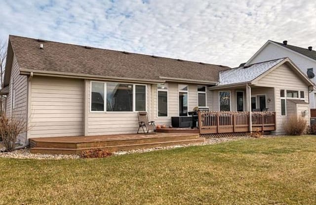 330 NW Watercrest Dr, Ankeny, IA 50023 - 330 Northwest Watercrest Drive, Ankeny, IA 50023