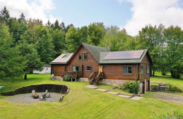 Photo of 2829 Route 9G