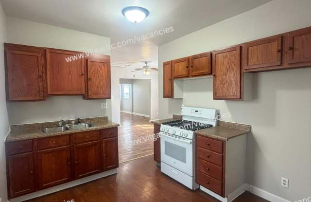 For rent - Spacious 3 Bed / 2 Bath Home