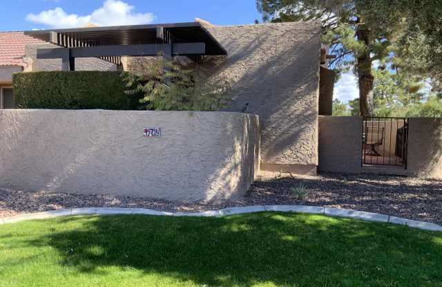 7432 N VIA CAMELLO DEL NORTE -- unit: 174