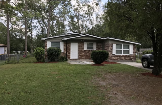 7307 MELVIN CIR N - 7307 Melvin Circle North, Jacksonville, FL 32210