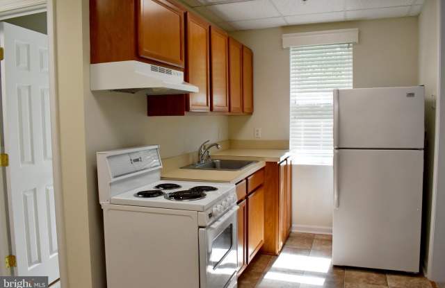 306 E CECIL Avenue unit: 3