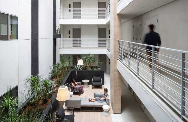 Reve - 11837 Mayfield