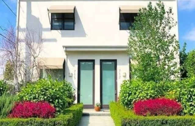 715 N Kilkea Dr unit: 1/2