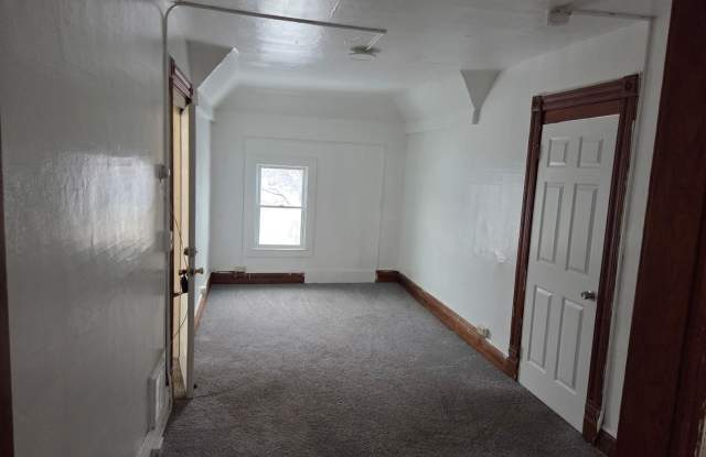 Photo of 184 Hope Ave