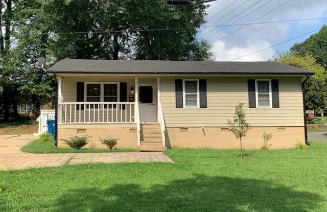 Darling Three Bedroom Home in Mount Holly NC!!