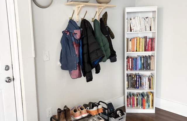 2742 California St Ne