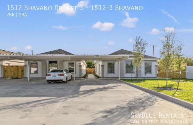 1512 Shavano Dr