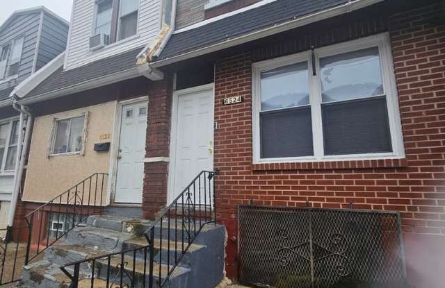 Well Priced Home - Elmwood Park