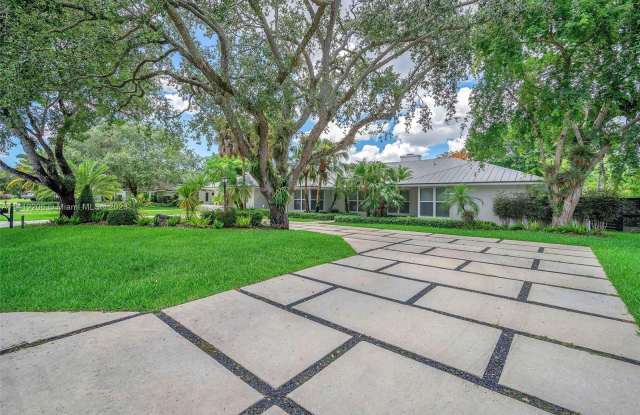 9121 SW 102nd St - 9121 Southwest 102nd Street, Kendall, FL 33176