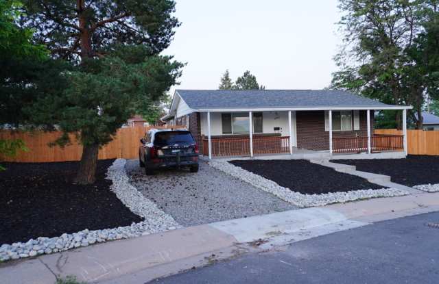 Spacious 4BR House in Denver