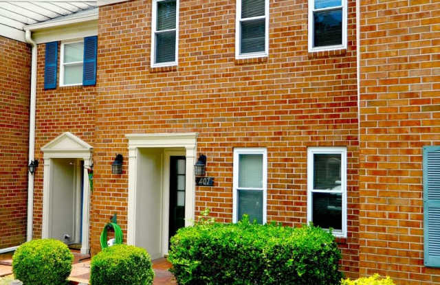Townhome For Rent - 407 Folkstone Circle Augusta, GA 30909