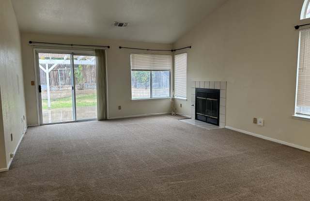 7808 Moss Crossing Avenue