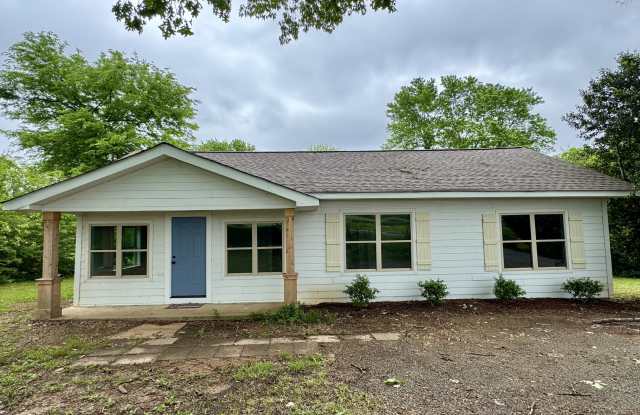 2061 Lindsay Lane South