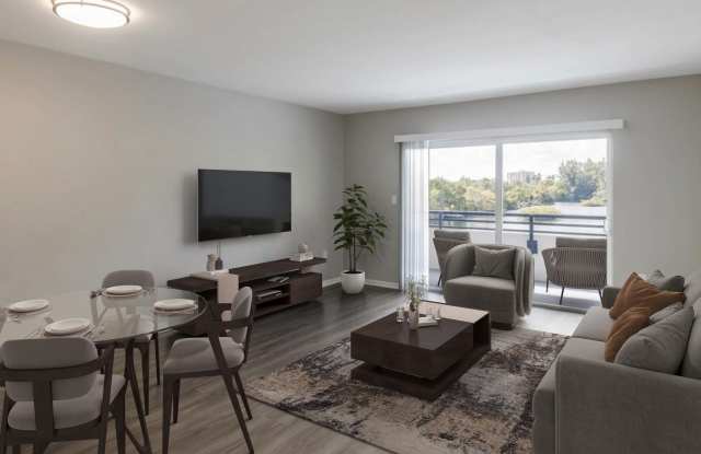 Photo of Lakeside at Biscayne Gardens