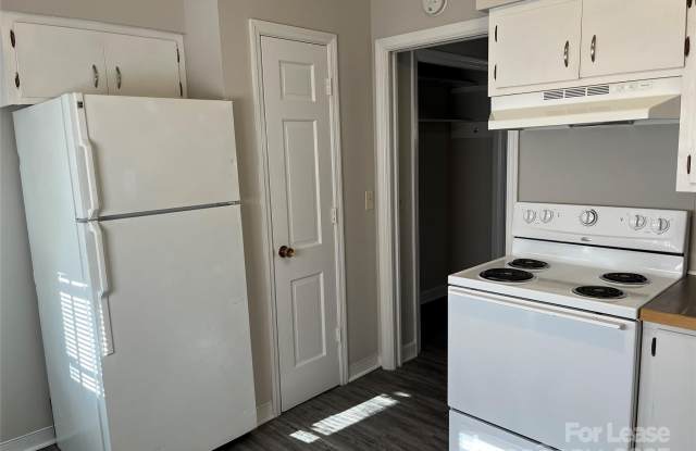 600 Montgomery Avenue unit: 3