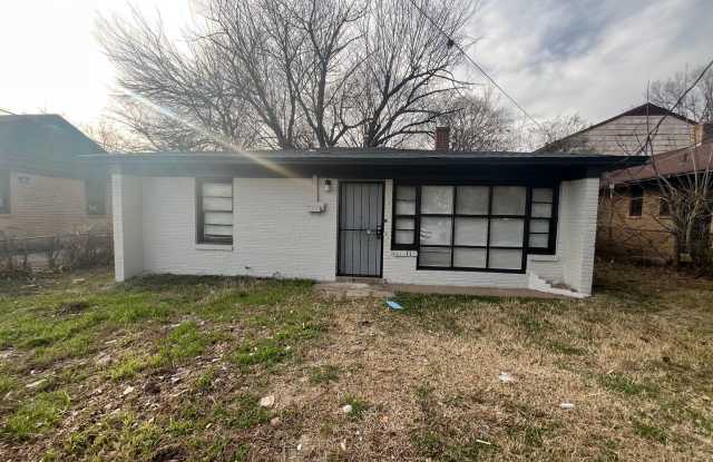 Renovated house in quite Neighborhood