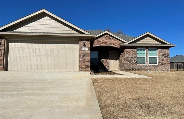 612 Horse Run - 612 Horse Run, Calera, OK 74730